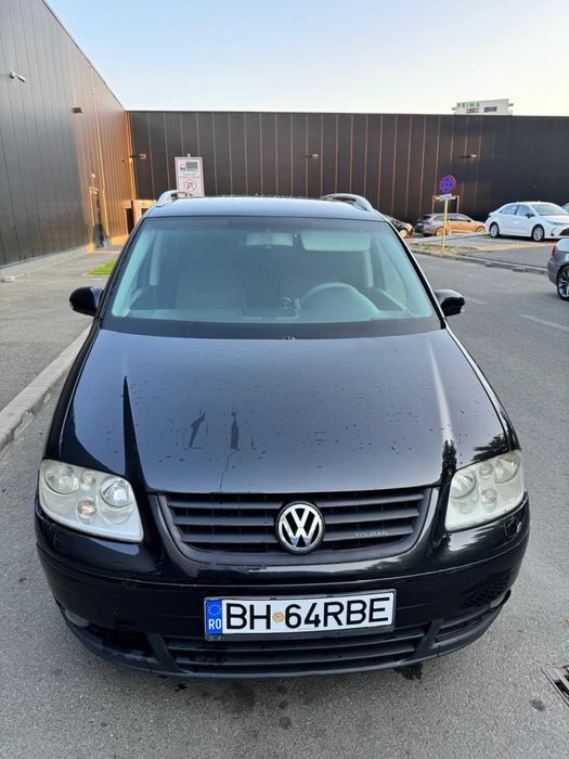 Vând Volkswagen Touran (2005) – 2.0 TDI