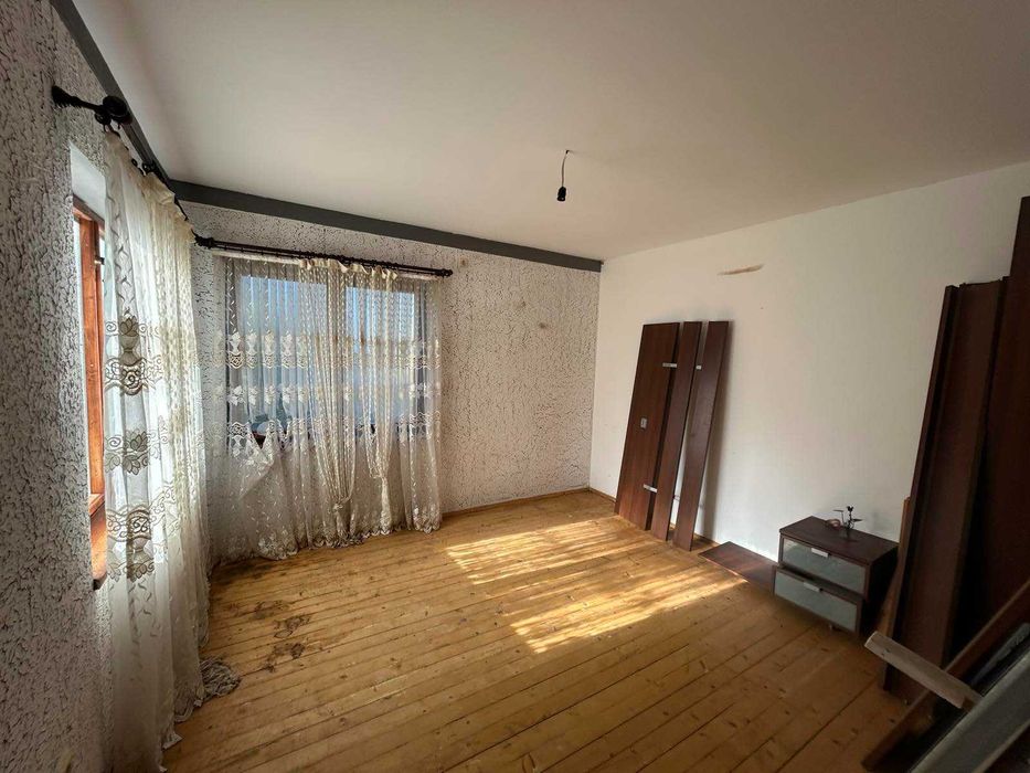 Продава се Къща в с. Долец, Област Търговище - 100 кв.м за 536 €/кв.м - Снимка #9