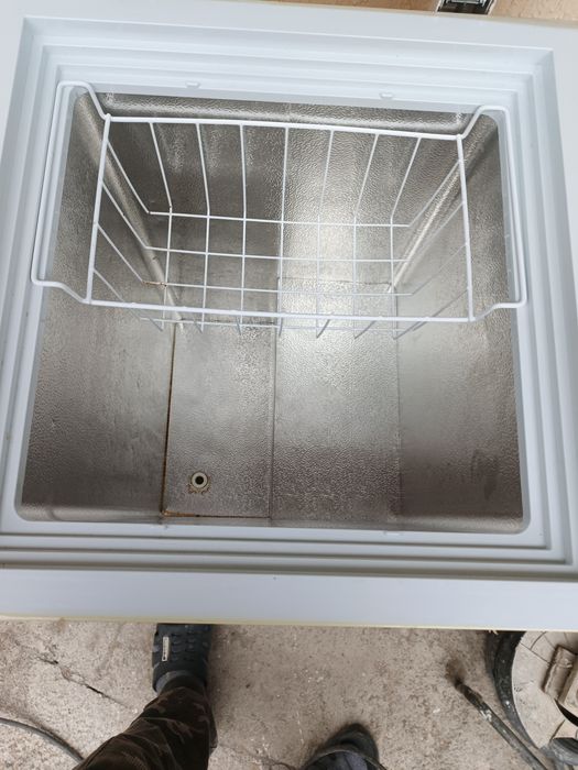 Продается морозильник 40000