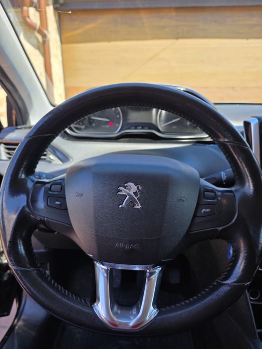 Vând Peugeot 208, 1,6 diesel