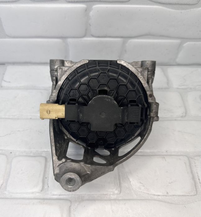 Ляв Тампон Двигател AUDI A6 A7 Q7 4M0199371FF