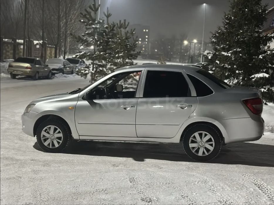 Продам лада гранта 2012 года