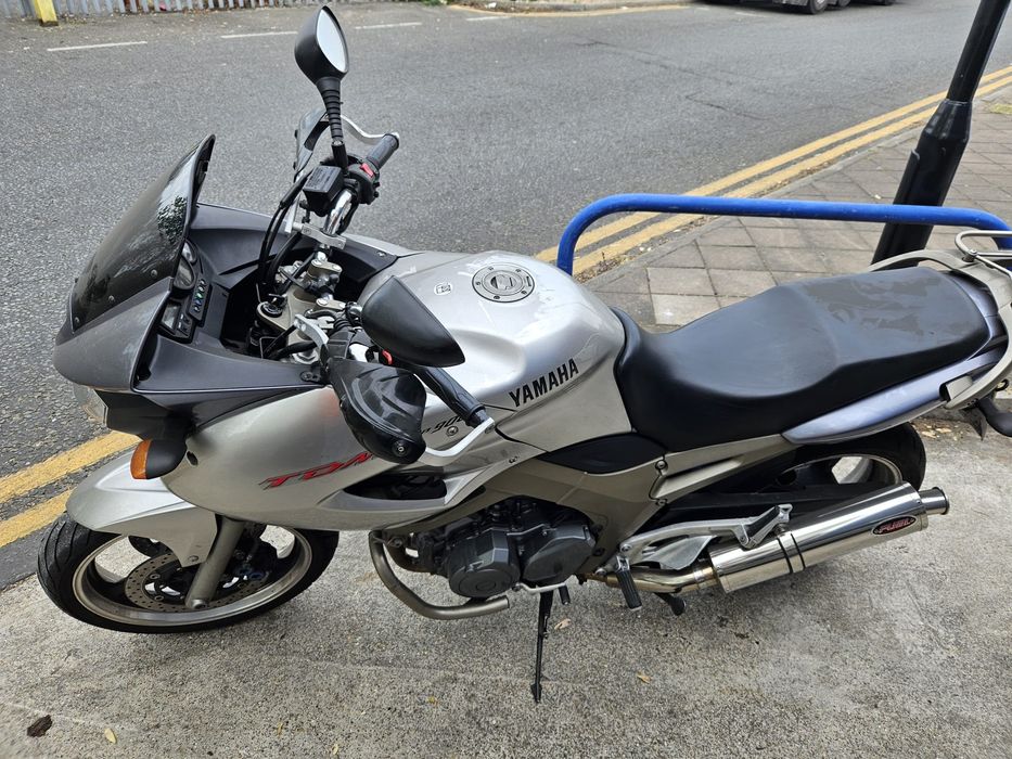 Motocicleta yamaha tdm 900 2012