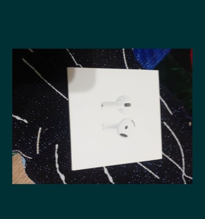 Продам Airpods 4 отдельно нет продаж