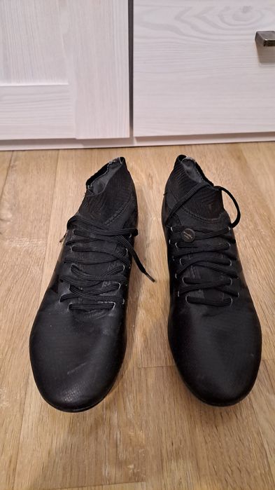 Футболни обувки Adidas Nemeziz номер 38