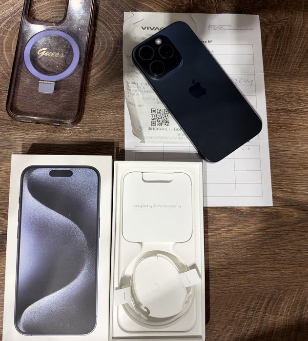 iPhone 15 pro Blue titanium