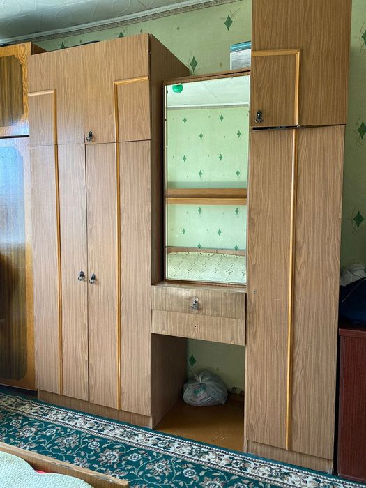 Срочно продам спальный гарнитур