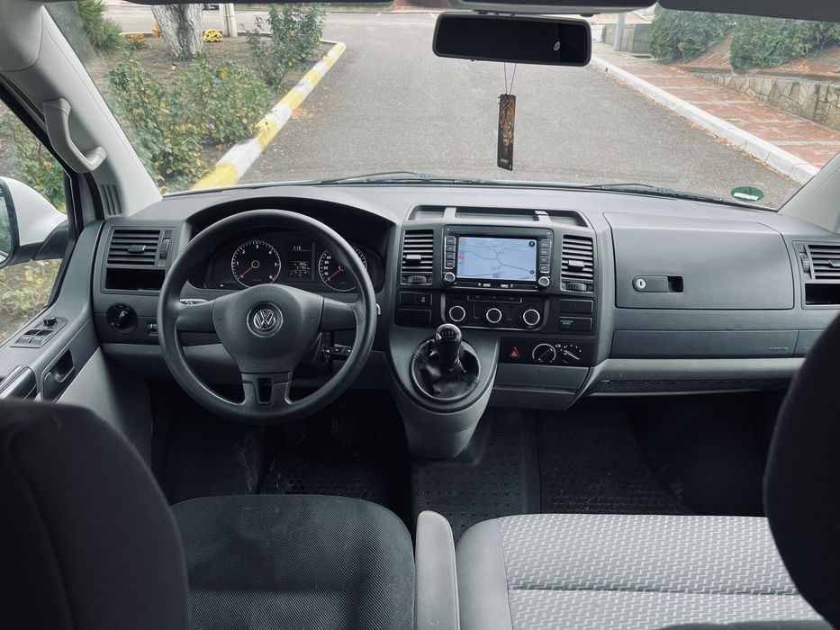 Volkswagen Transporter T5 2012 2.0 140 CP 8+1/Numere rosii