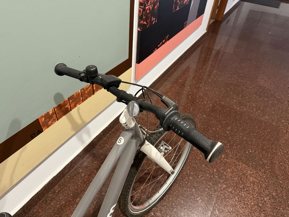 Bicicleta Woom 5 - aproape noua