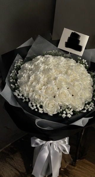 Букеты из атласных лент