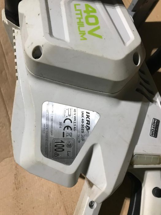 Drujba-Electroferastrau pe baterie IKRA IAK 40-3025 40V Doar corp