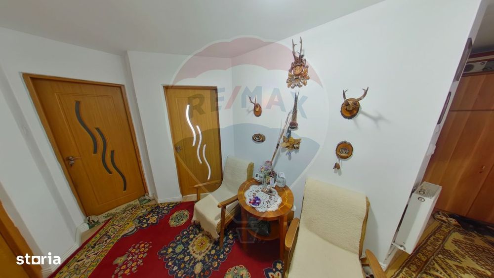 Apartament cu 3 camere de vânzare în cartierul Constructorului — fotografia 3