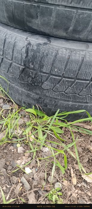 Шины 225/50/17 3 штуки