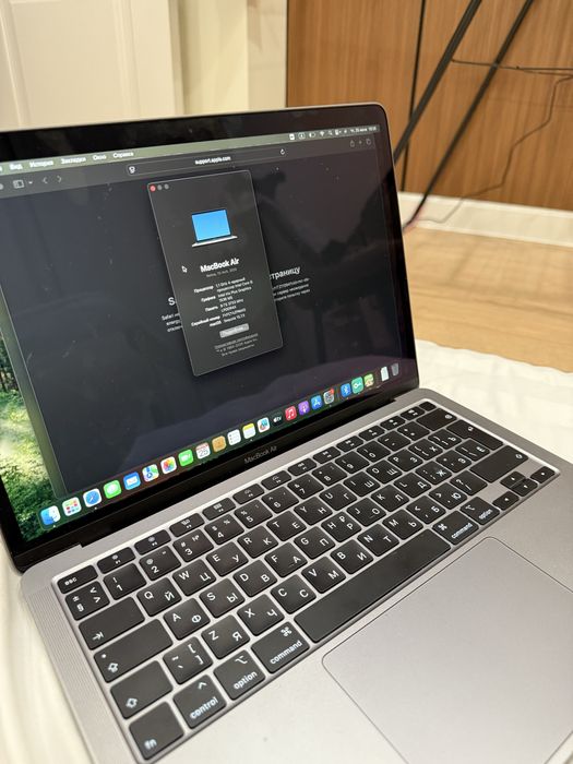 Продам MacBook Air (Retina, 13-inch, 2020)