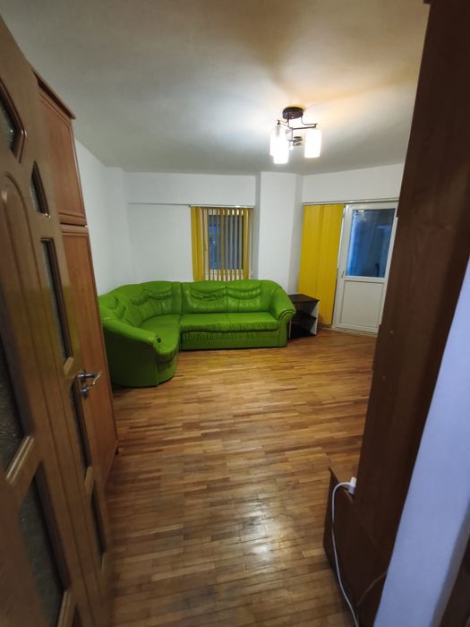 Închiriez apartament 2 camere