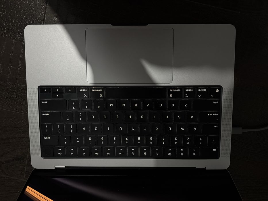 Macbook pro 14 m1 pro 2021