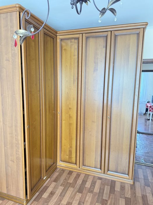 Угловой шкаф Италия