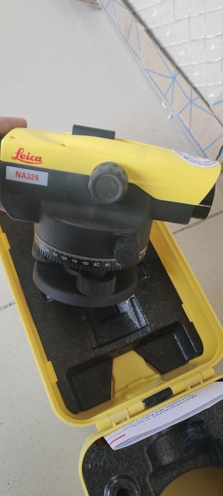 Нивелир Leica NA 324