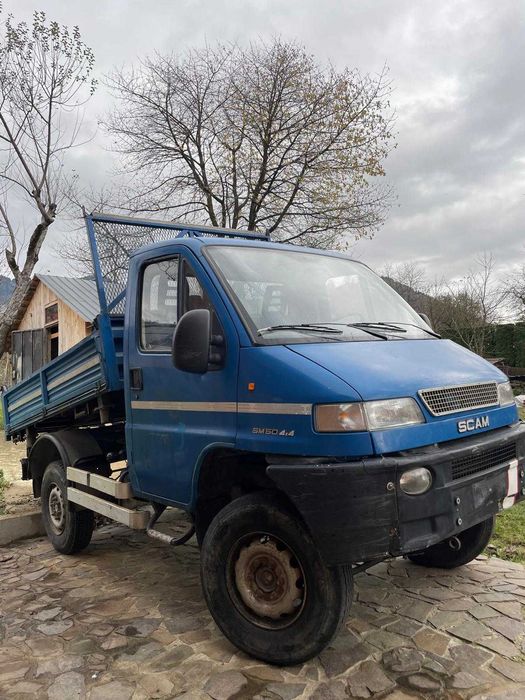 Furgoneta basculabila Iveco Daily - Scam 4 x 4
