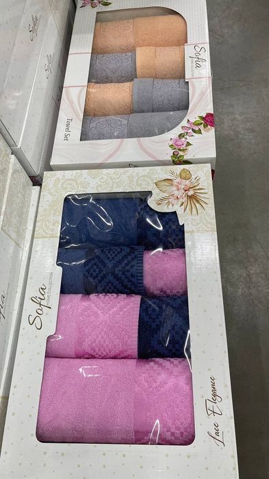 В подарочной коробке