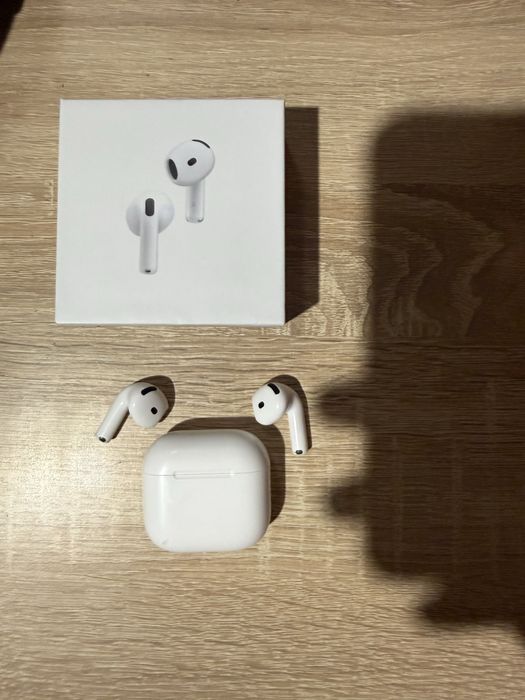 Iphone 16 pro max 256GB + Airpods 4