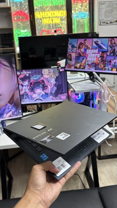 Офисный ноутбук Asus VivoBook