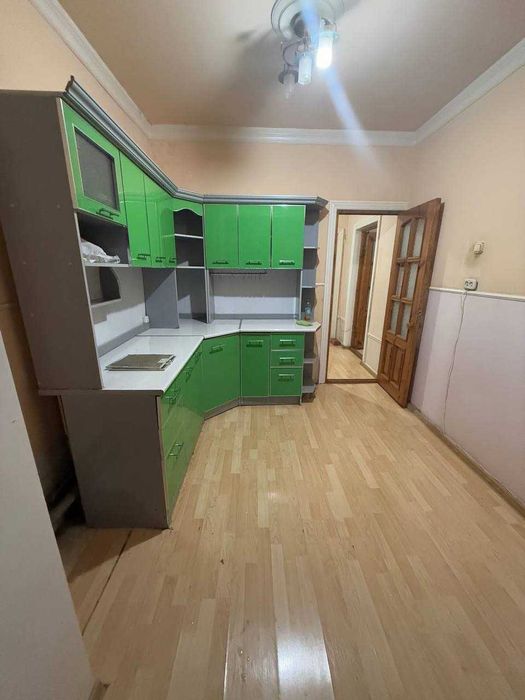 Квартира сотилади Олмазор тумани Кора камиш 2/3 ор.р Олмазор РОВД