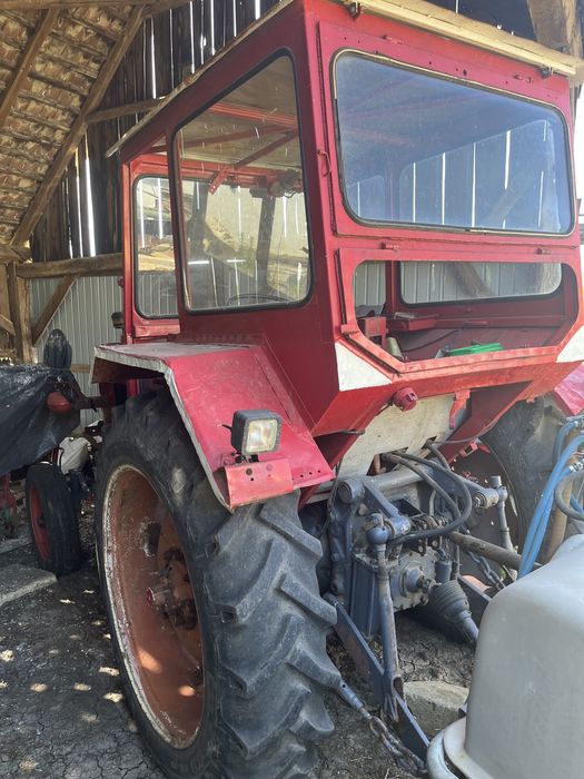 Tractor U650 cu plug