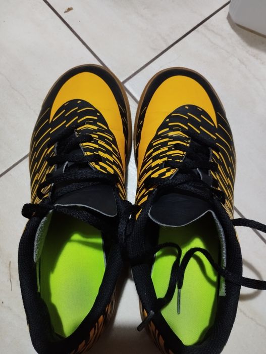 Запазени маратонки Nike