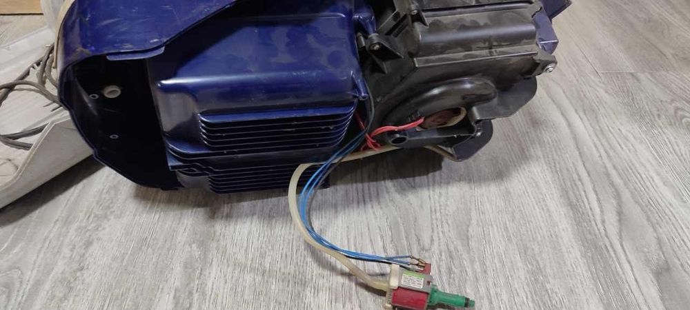 Продам пылесос Томас на запчасти