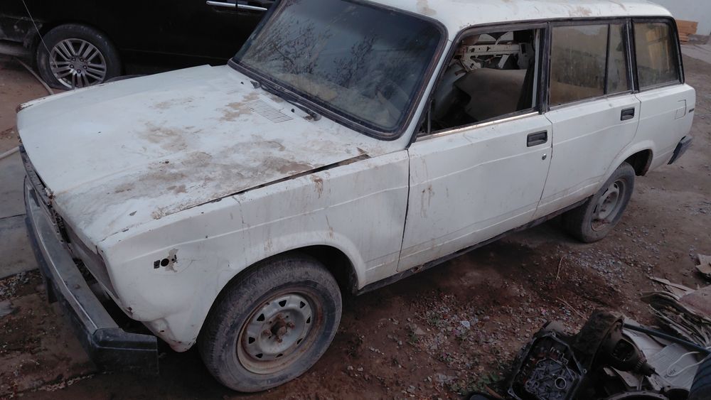 Жигули сатылады  2104