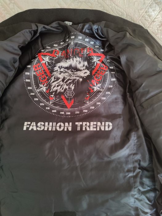 Новая куртка черная