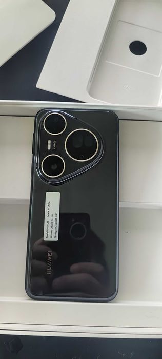 Huawei Pura 80 Ultra, купен на фирма, като абсолютно нов