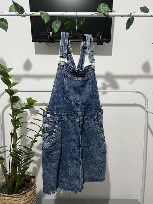 Salopetă scurtă din denim H&M mărimea 38