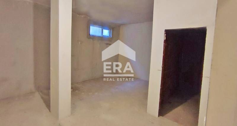 Ексклузивно! Търговско помещение в центъра на Благоевград!