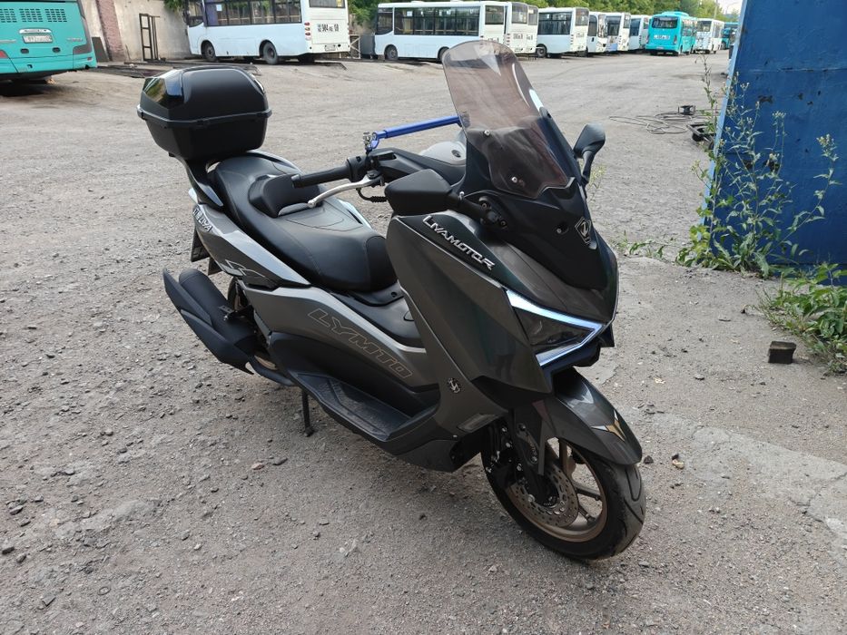 Скутер Z-max (2024)