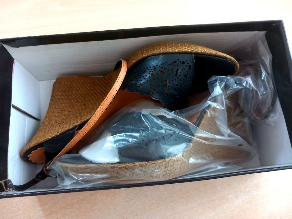 Нови обувки размер 38