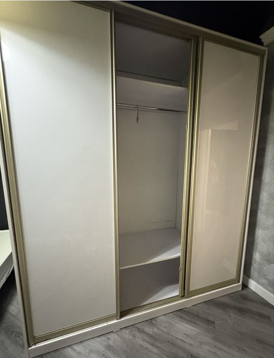 Вместительный шкаф-купе