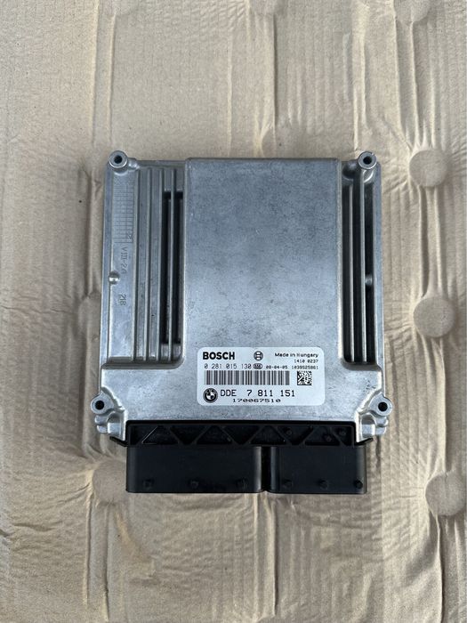 Calculator motor / Ecu motor BMW Seria 3 5 : 7811151