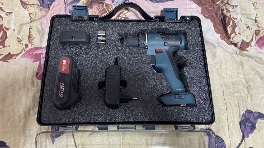 Шуруповерт ALTECO