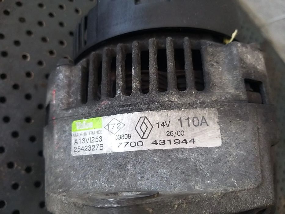Alternator 1.9 dti renault clio 2 2542327b 7700431944 a13vi253