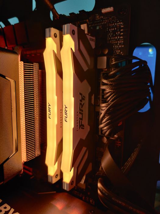 64GB 6000MHz CL32 DDR5 RAM Kingston Fury Renegade Alb 2 32GB