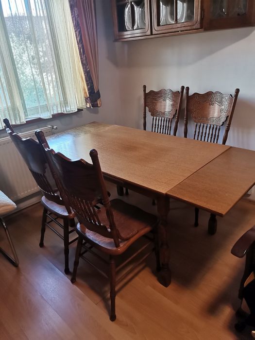 Masa scaune sculptate lemn