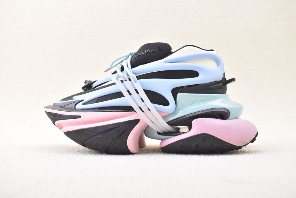 Balmain unicorn 2024