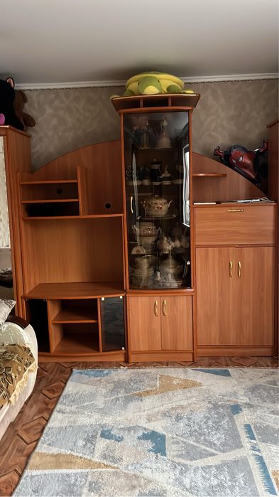 Продам стенку в отличном состоянии