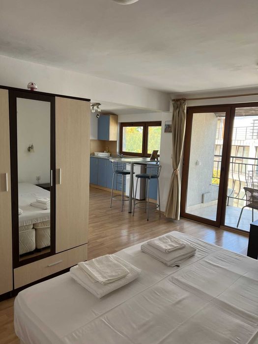 Дава се под наем Двустаен апартамент в Черноморец - 42 кв.м за 1993.59 € - Снимка #1