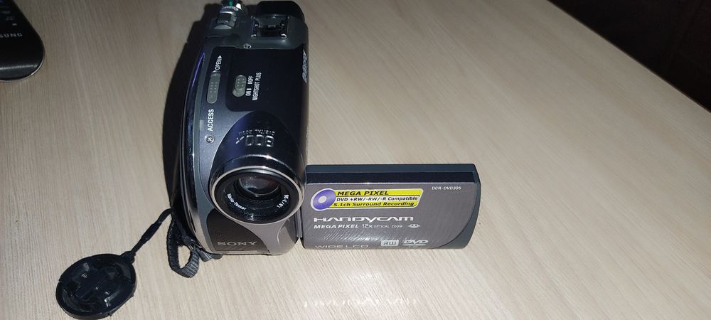 Видеокамера Sony продам