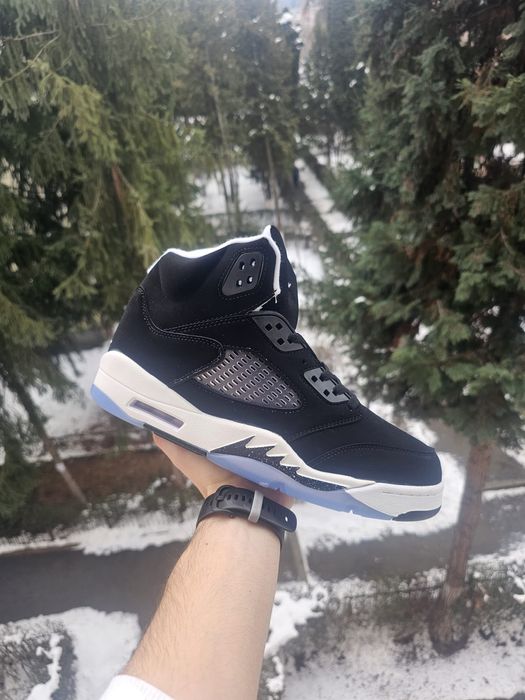 Air Jordan 5 Moonlight Oreo 42