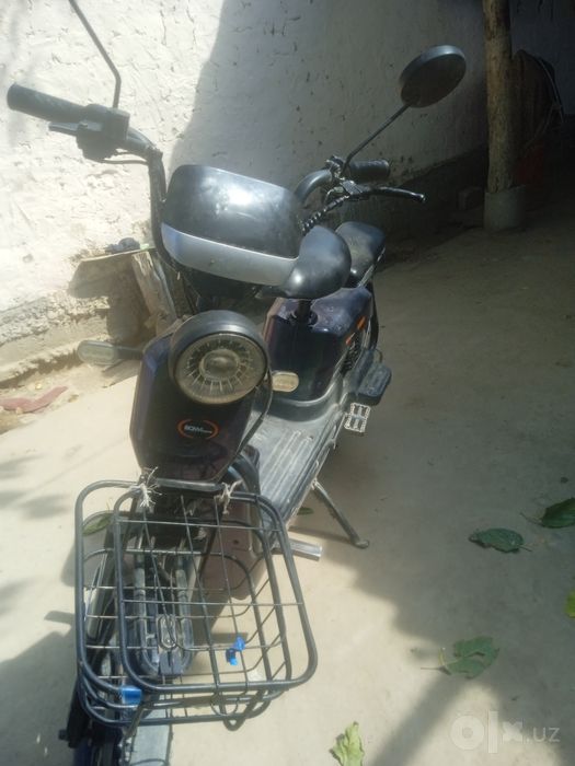 Skuter Bonvi tezligi 55     50 km yuradi motori 600w
