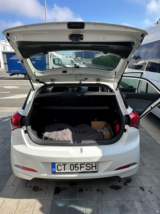 HYUNDAI i20 2015 — imagine 4